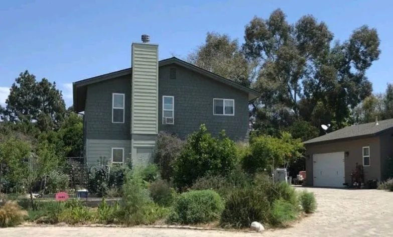 Guest House on Dairy Goat Farm - Image 1