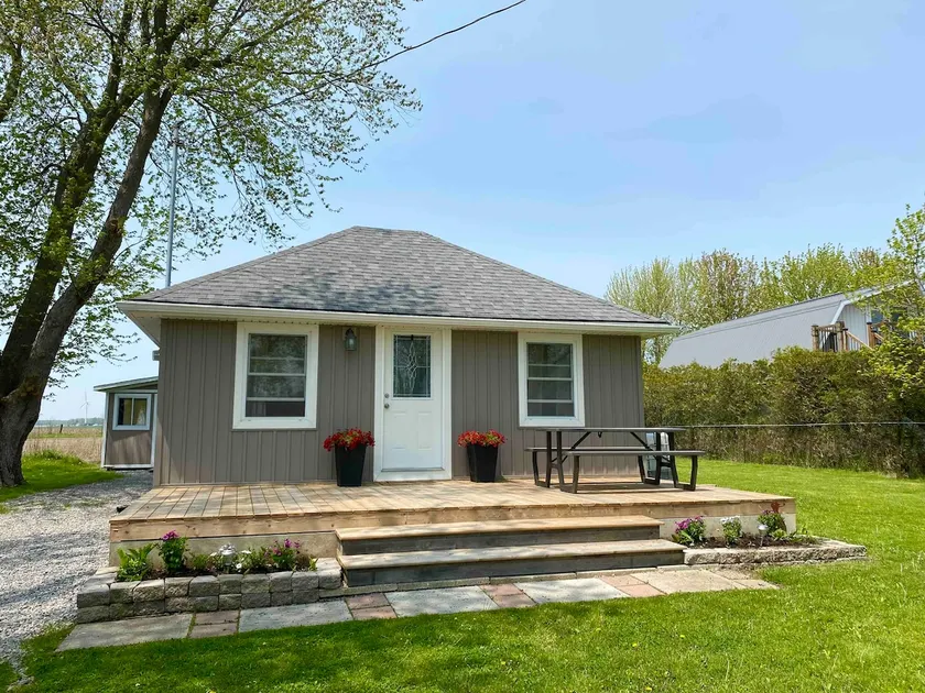 1-bedroom Cottage on Beautiful Lake Erie - Image 1