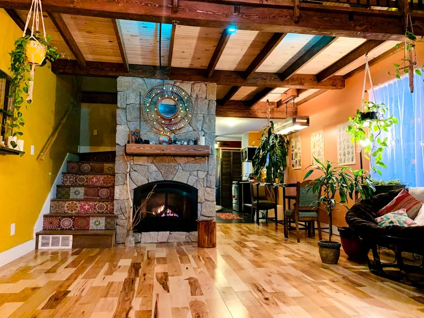 The Riverfront Retreat- 27 minutes to Sugarloaf! - Image 1