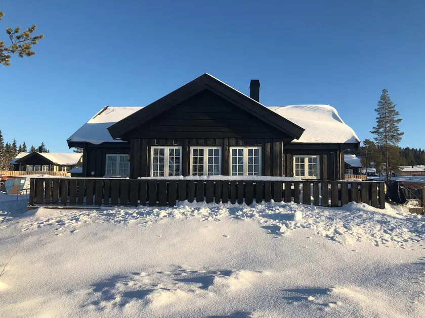 Cabin for families, business travelers, sports. - Image 1