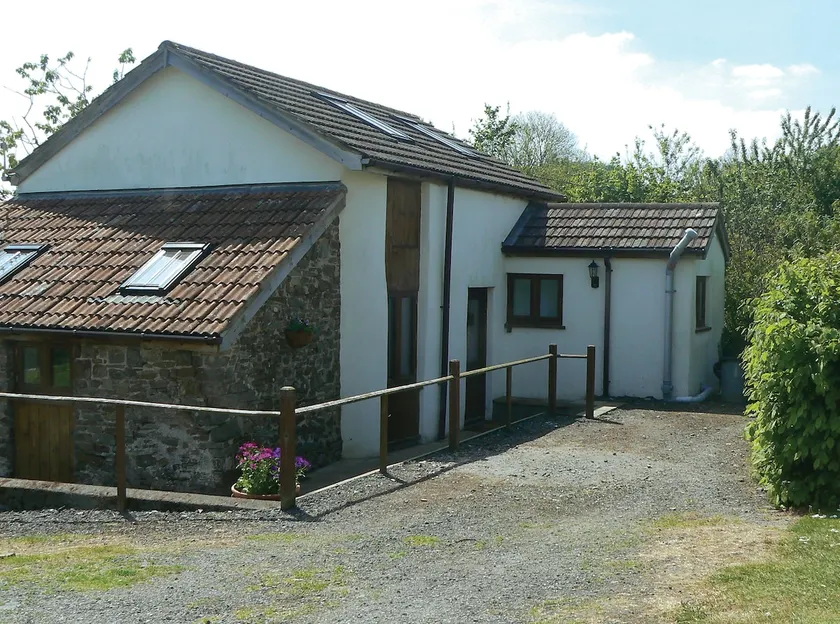 Blackbird Barn - Image 1