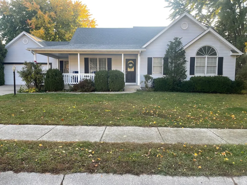 Cozy residential 4-bedroom home - Image 1