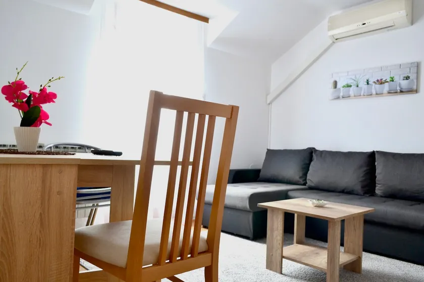 Riverside apartment #3. Relax & enjoy your stay - Image 1