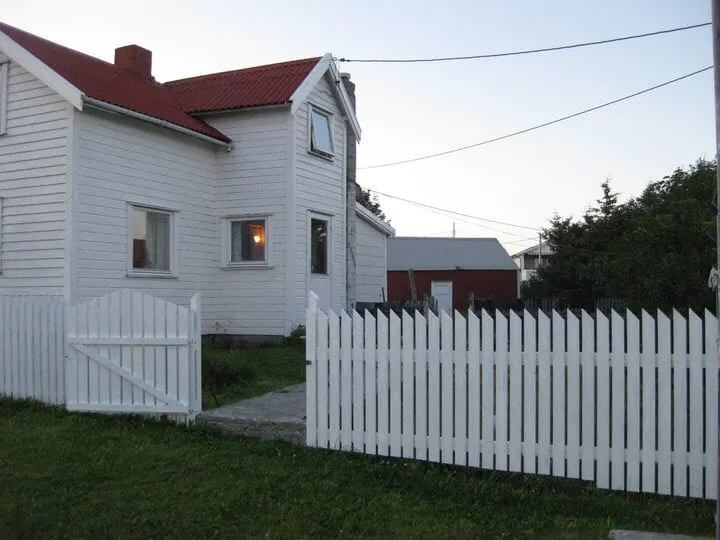Nordland house with kayaks included. - Image 1