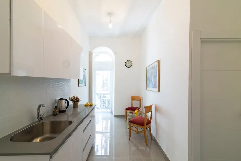 Habira Apartments - Image 1
