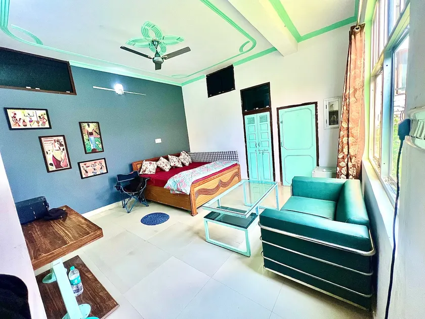 Bhoora House - Image 1