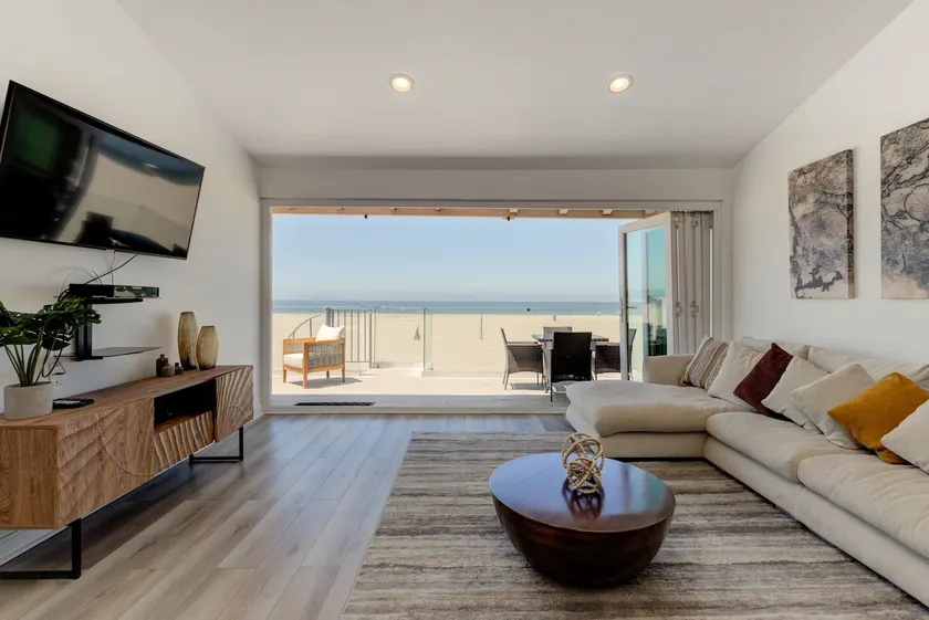 Ocean Front Modern Luxurious Beach Home-GAME ROOM - Image 1