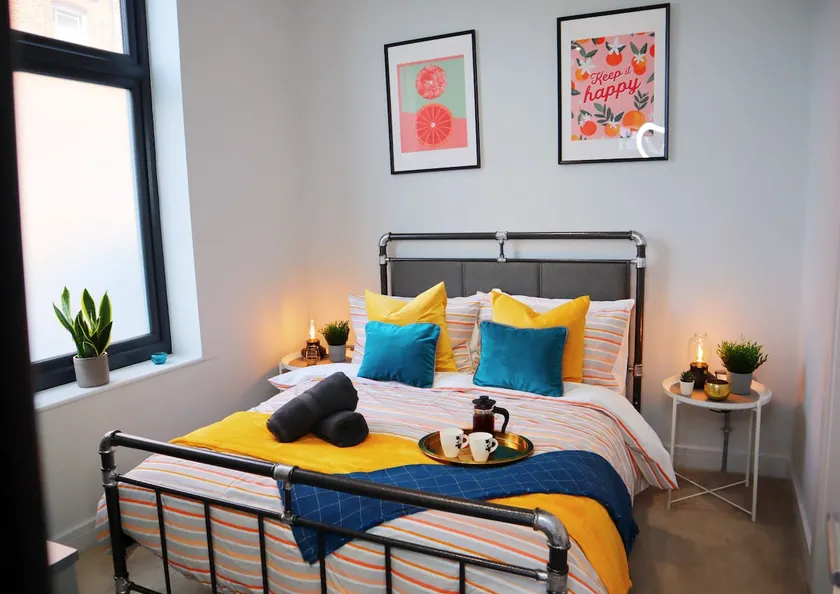 Trendy Urban Split level Apartment - Netflix&WiFi - Image 1