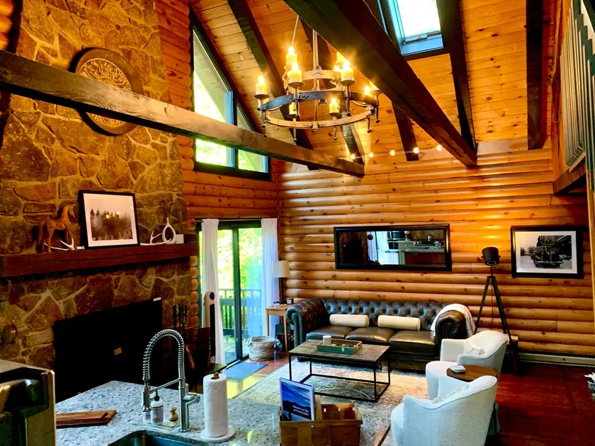 Modern town and country cabin near Manchester, VT - Image 1