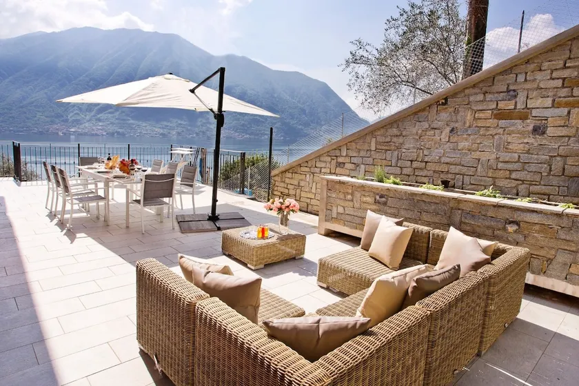 Luxuriöse Residenz mit Seeblick für 10 Personen mit Innenpool, Whirlpool und Sauna. - Image 1