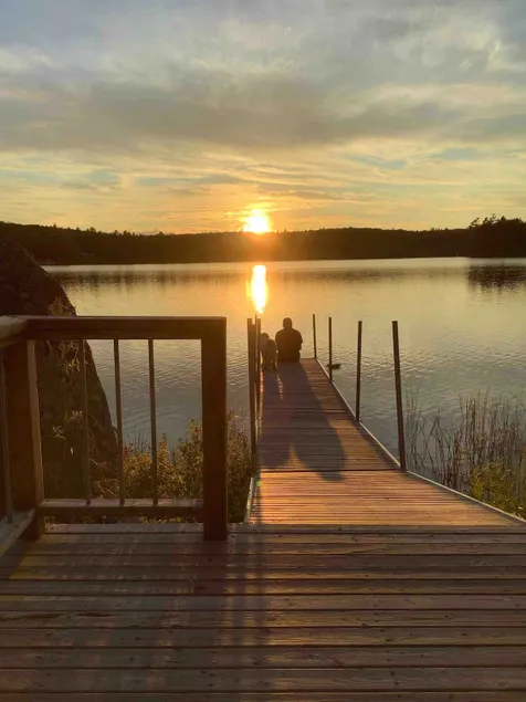 Lily Lakehouse - Sunsets Included, Unhurried - Image 1