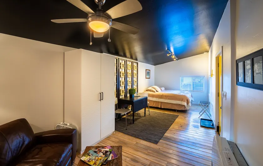 #3 Downtown Condo Walk to Breweries, Diners & NAU! - Image 1