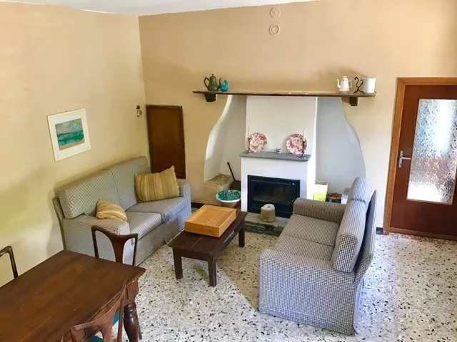 Country House - Image 1