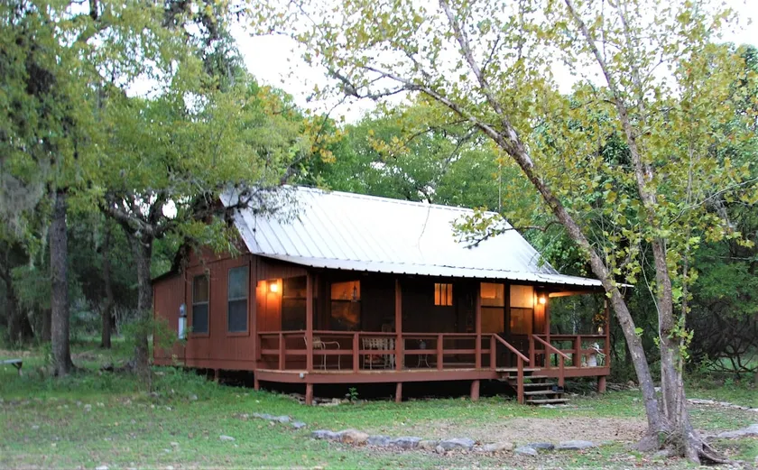 Hill Country Cabin in the woods - Image 1