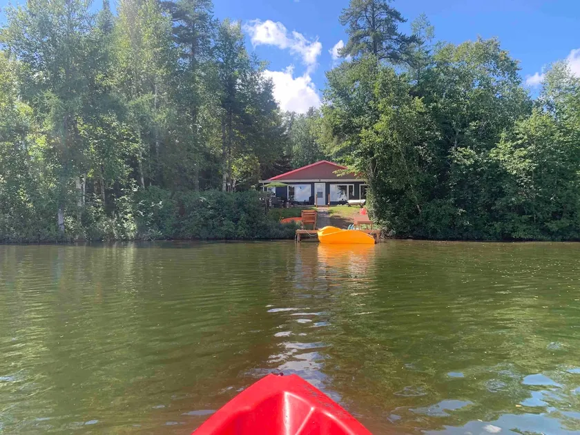 Saint-Ho • Happy Chalet at Lac Docteur - Image 1