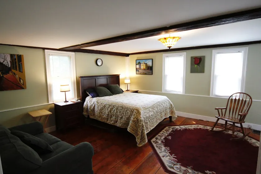 Renovated Farm house, & new bedroom, lower level - Image 1