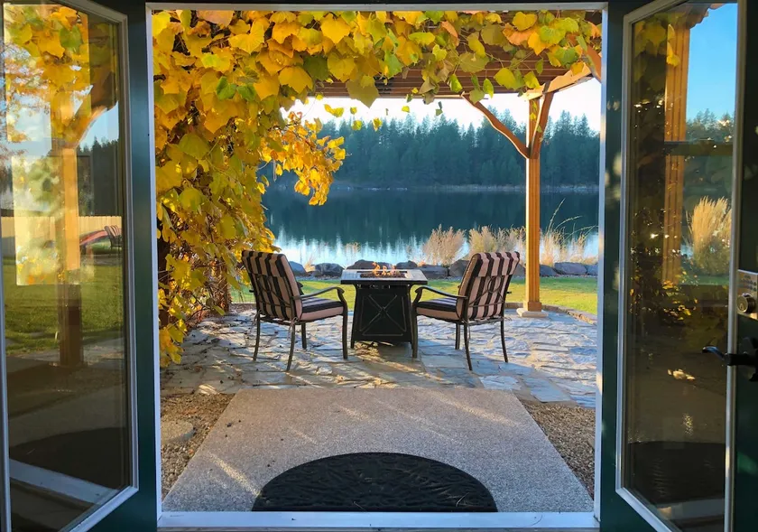 The Serene Suite by the Lake - Image 1