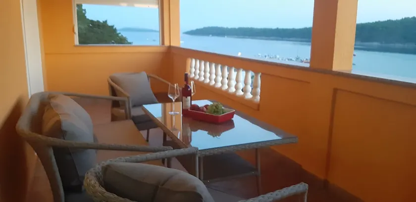 APARTMENT MERI - Image 1