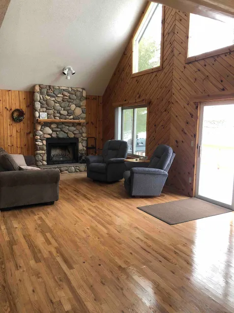 Relaxing 3 bedroom cabin. - Image 1