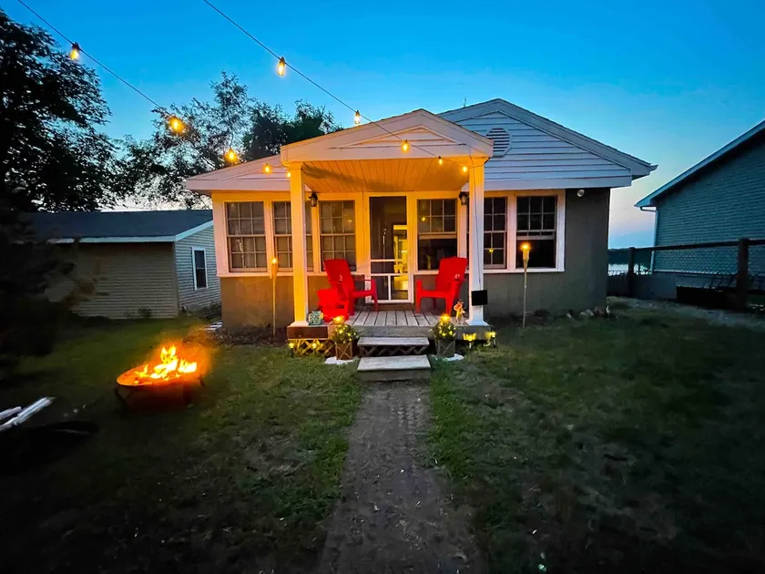Lakeside Views + Golden Hour Sunsets - Image 1