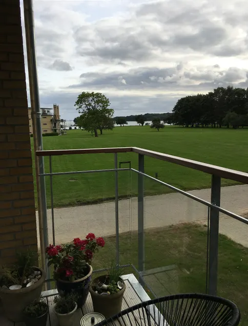 Cozy 3 bedroom flat, seaview, balcony - Image 1