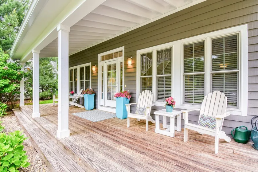 Heated pool and walk to Townline Beach & Markets - Image 1