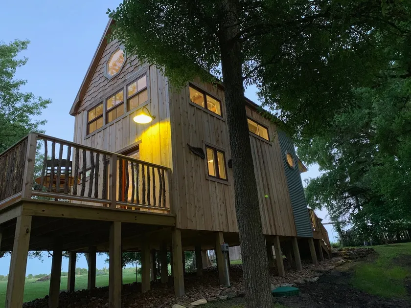 The Nest Guest House in the Trees - Image 1