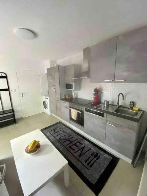 Top apartment in the center of Geleen - Image 1