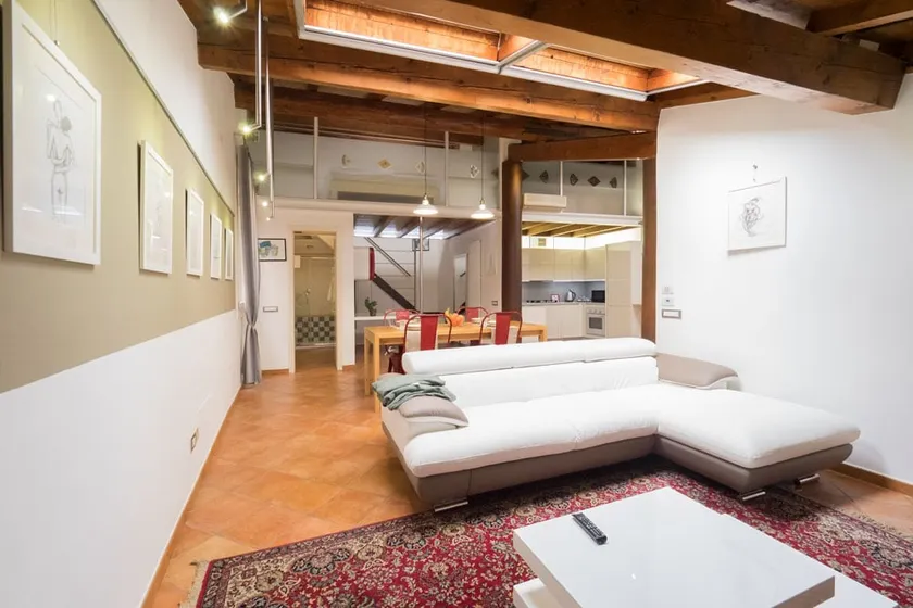 Apartment 109 - Image 1