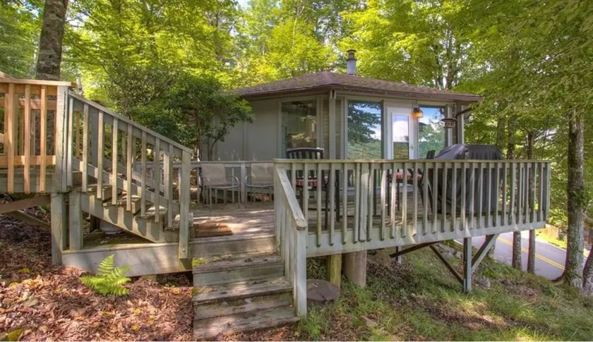 Private, Cozy BeechHouse for your mountain getaway - Image 1