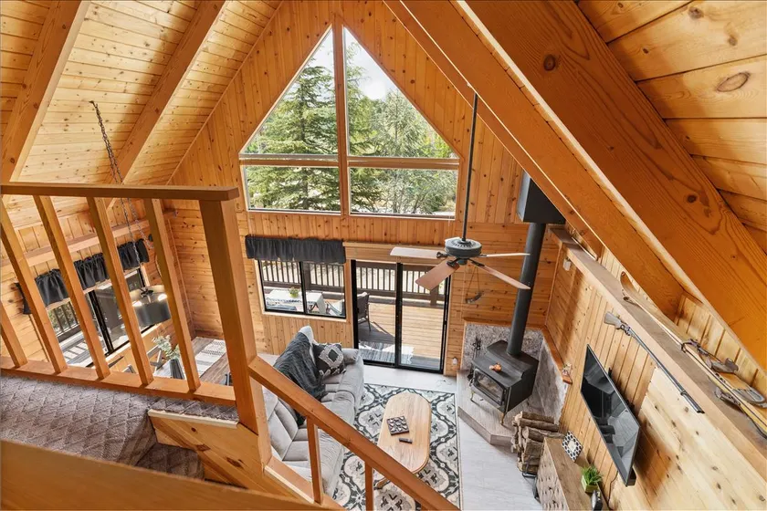 Grizzly Getaway Cabin, Pine Mt. Club - Image 1