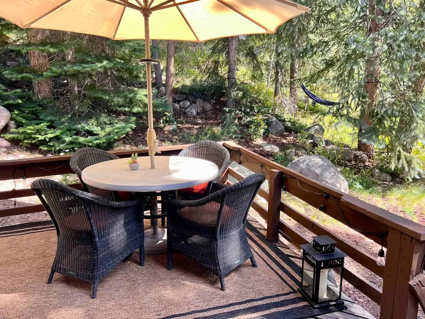 Cozy Vail Home: Steps to Shuttle & EV Charger - Image 1