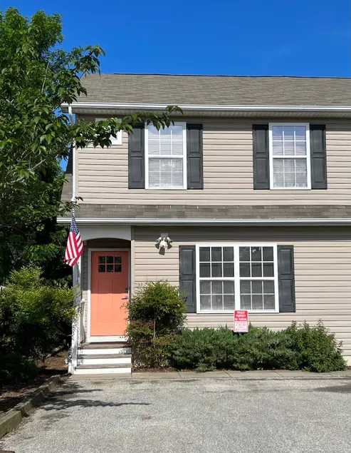 Charming Duplex in the heart of Leonardtown - Image 1