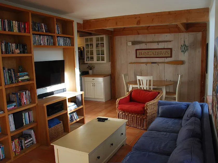 Skjulte Villa-A Hidden Paradise med smuk møbleret gårdhave - Image 1