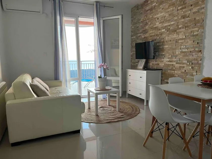 Lovely Apartment near city center with Sea View - Image 1