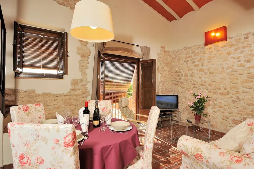 LES SITGES - APARTMENT NEAR COSTA DORADA - Image 1