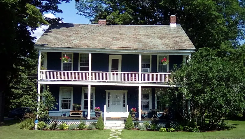 Guest Suite in historic 1804 tavern, w/ Breakfast. - Image 1