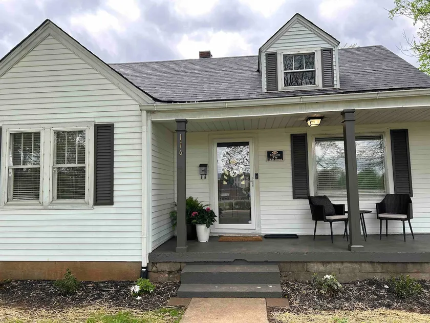 The TEB House, Walk to Downtown - Image 1