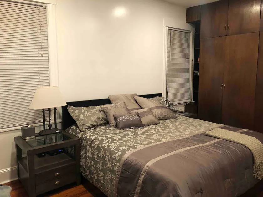 Apt in private house w Free parking! - Image 1