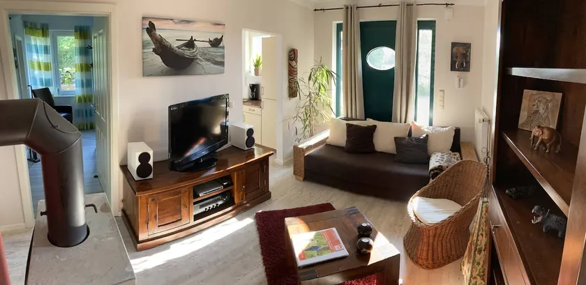 Beautiful apartment with garden, kitchen and fireplace - Image 1