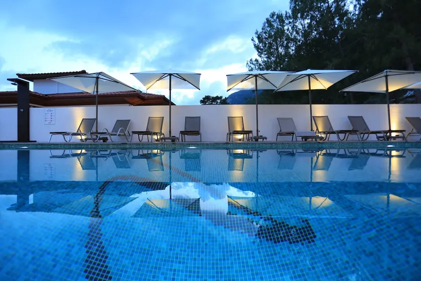 Verde Suites - 2 Bedrooms 2 Bathrooms Balcony Duplex - Image 1
