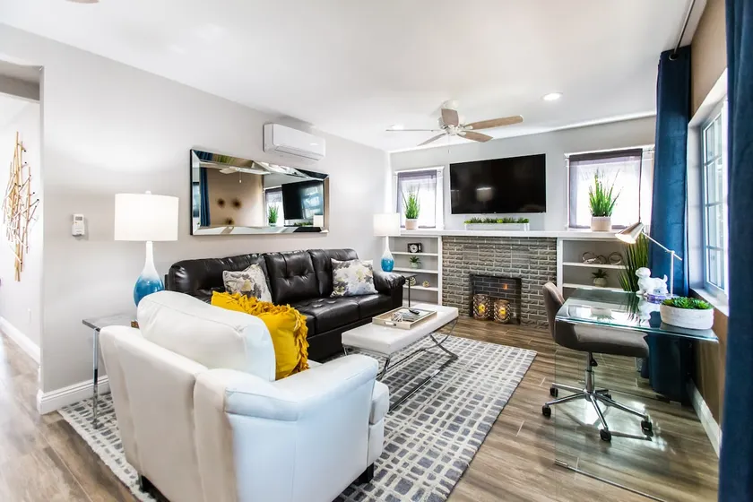 ★WITCHER♞⚔♛★ KING SIZE BED★ GARAGE PARKING★ WIFI★ 4K TV - Image 1