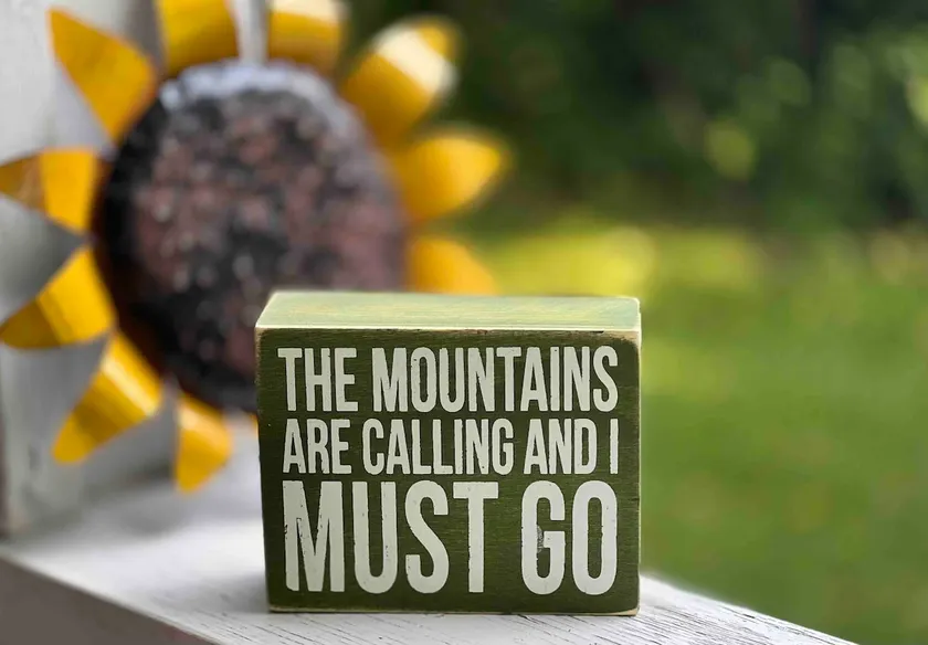 Sunflower Cottage - cozy romantic mountain escape - Image 1