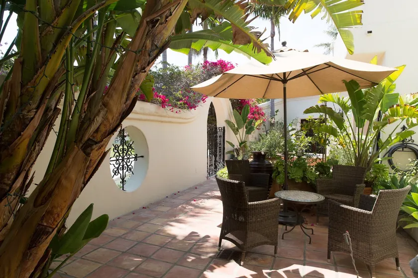 Malibu Retreat-Minutes to City Center & Pepperdine - Image 1