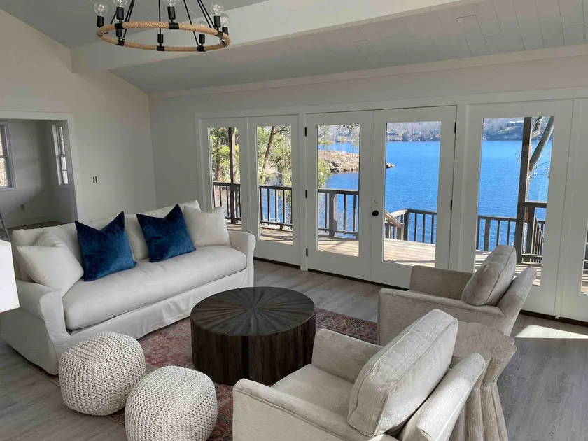 *The Copper Penny* at Smith Lake - 4BR/3BA - Image 1