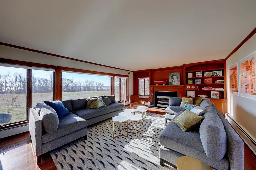 Seaside Home with Beach Access - Image 1