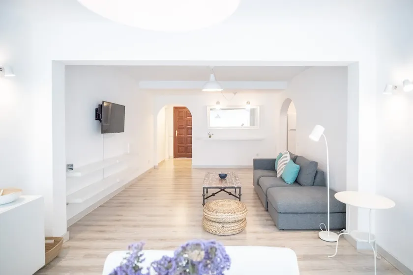 Las Magnolia House, Fiber internet, HotTube & garden - Image 1