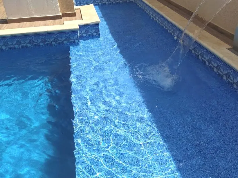 Comfortable and Charming Flat with Swimming Pool. - Image 1