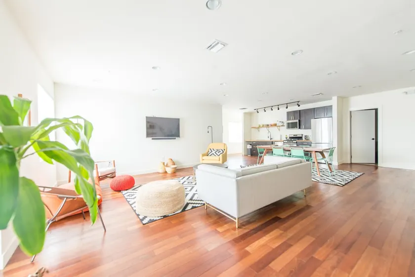 3 Bedrooms Sleeps 8 Best Value in South Beach - Image 1