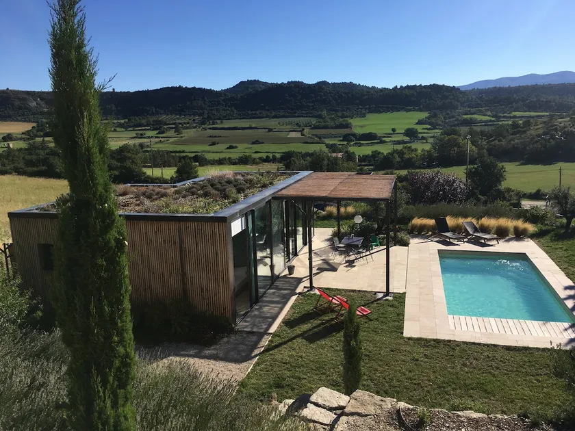 Designer house + private pool. Remarkable view - Image 1
